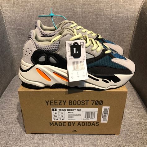 cheap adidas yeezy boost 700